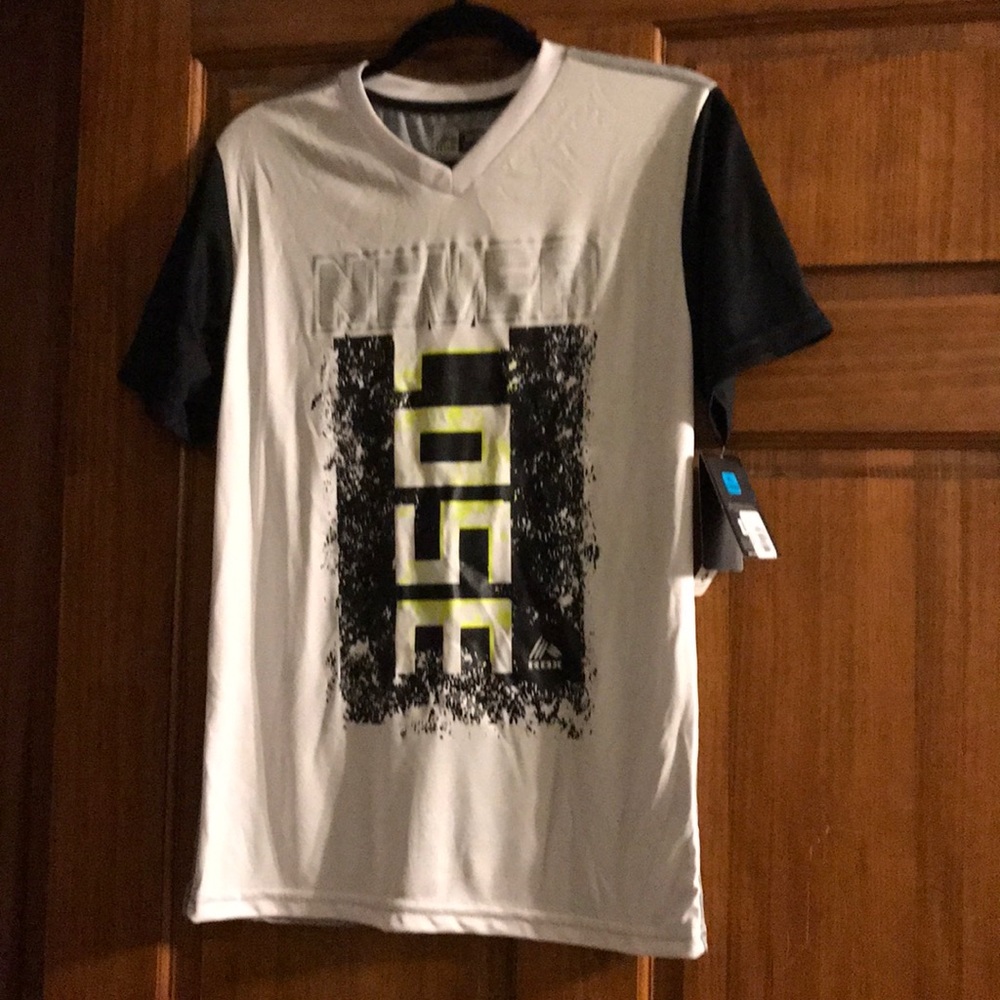 Boys Rbx t shirt size xl